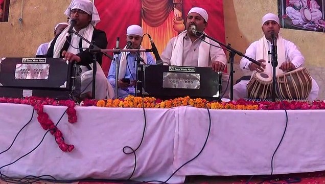 Kirtan Salok Mahalla 9 - Bhai Nanak Ram jacb @ Swami Narain Temple Karachi