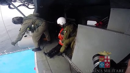 Corfù (Grecia) - Traghetto in fiamme ''Norman Atlantic'' - Elicottero -2- (28.12.14)