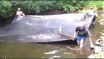 Müthiş bir balık avlama tekniği
