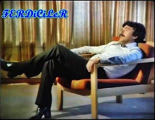 Ferdi Tayfur Titriyor Bak Ellerin