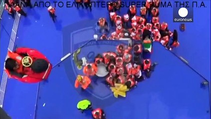 Még mindig 150 utas várja a mentést a kigyulladt kompon