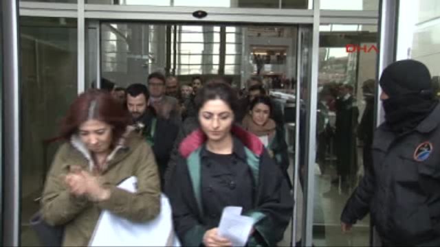 Avukatlardan Adliye Önünde Uludere Açıklaması