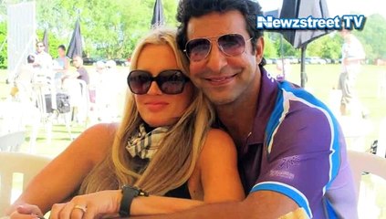Wasim Akram becomes father of a baby girl