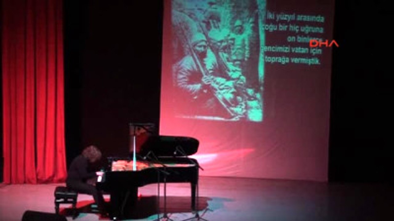 Mersin Piyanist Tuluyhan Uğurlu, Tarsus'ta Konser Verdi