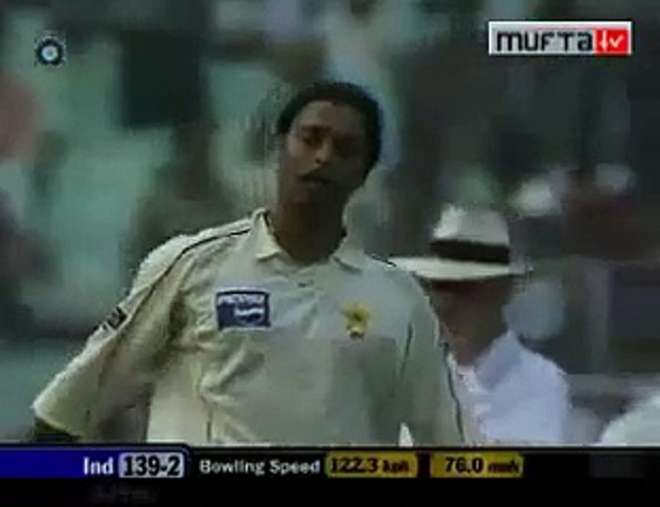 Shoaib akhter USING desi language