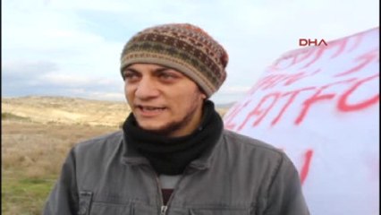 Burdur Öğrenciler Sokak Hayvanlarını Besledi