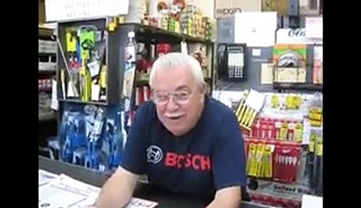 Funny Old Man Insulting Himself -very funny-Old Retarded Man Spoof - Video Dailymotion