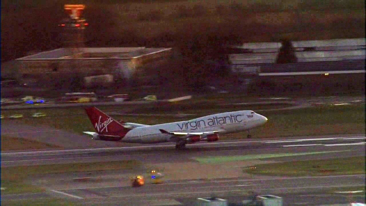 Virgin Atlantic plane lands safely at UK airport after fault