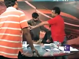 Pakistani Politicians Fight On Live TV-9 Tu Bahir Nikal Main Tujhe Goli Marunga