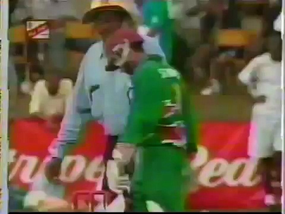 17 Years Old Ramnaresh Sarwan batting vs Leeward Islands