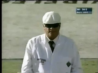 Brian Lara having problems with the short stuff