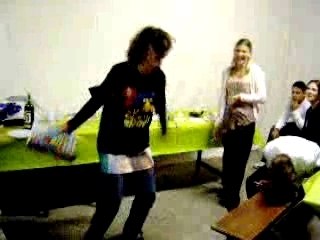 La Marino pète les plombs!