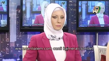 Türbanlı ve Dekolteli Birarada Kuran ahlakını yasamayan
