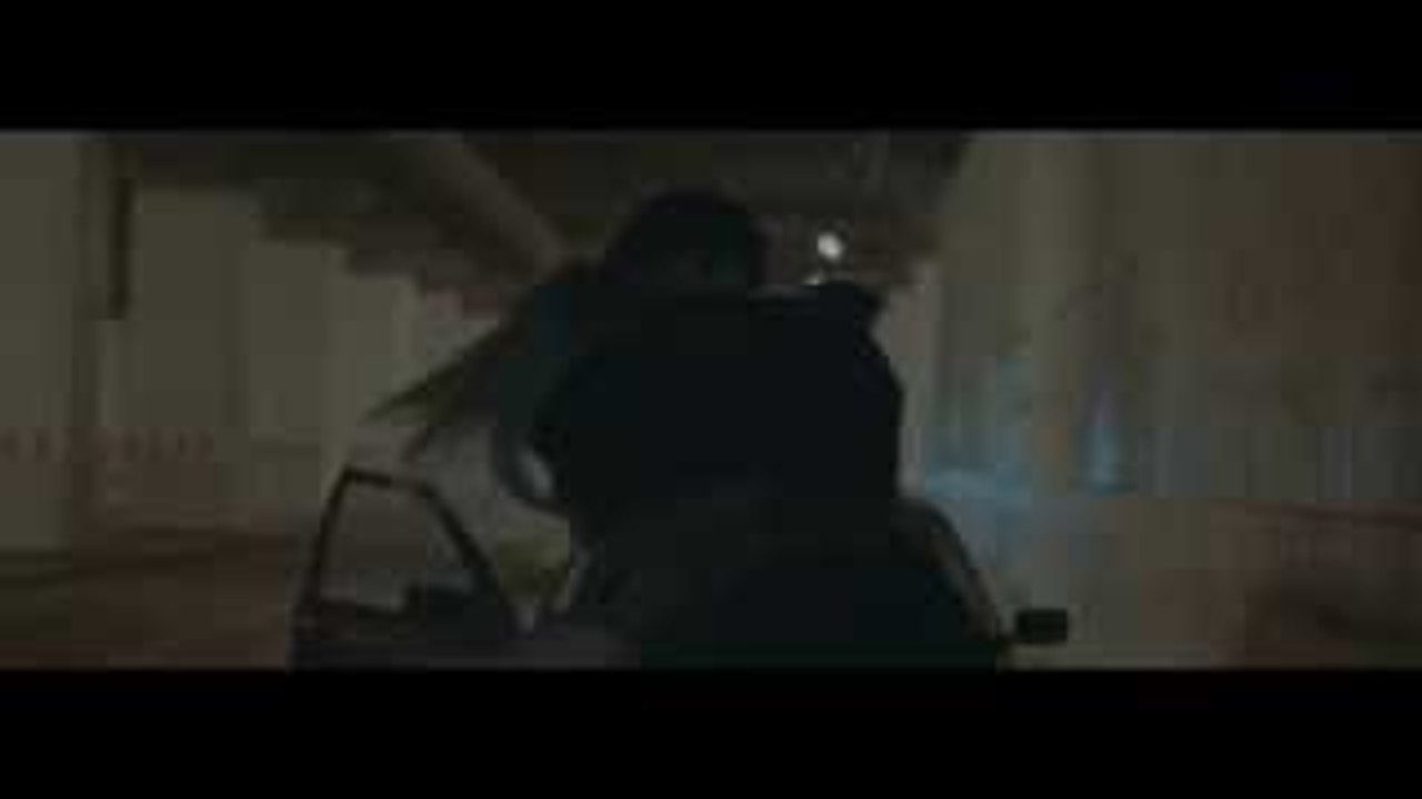Lora - Arde (Official Music Video)