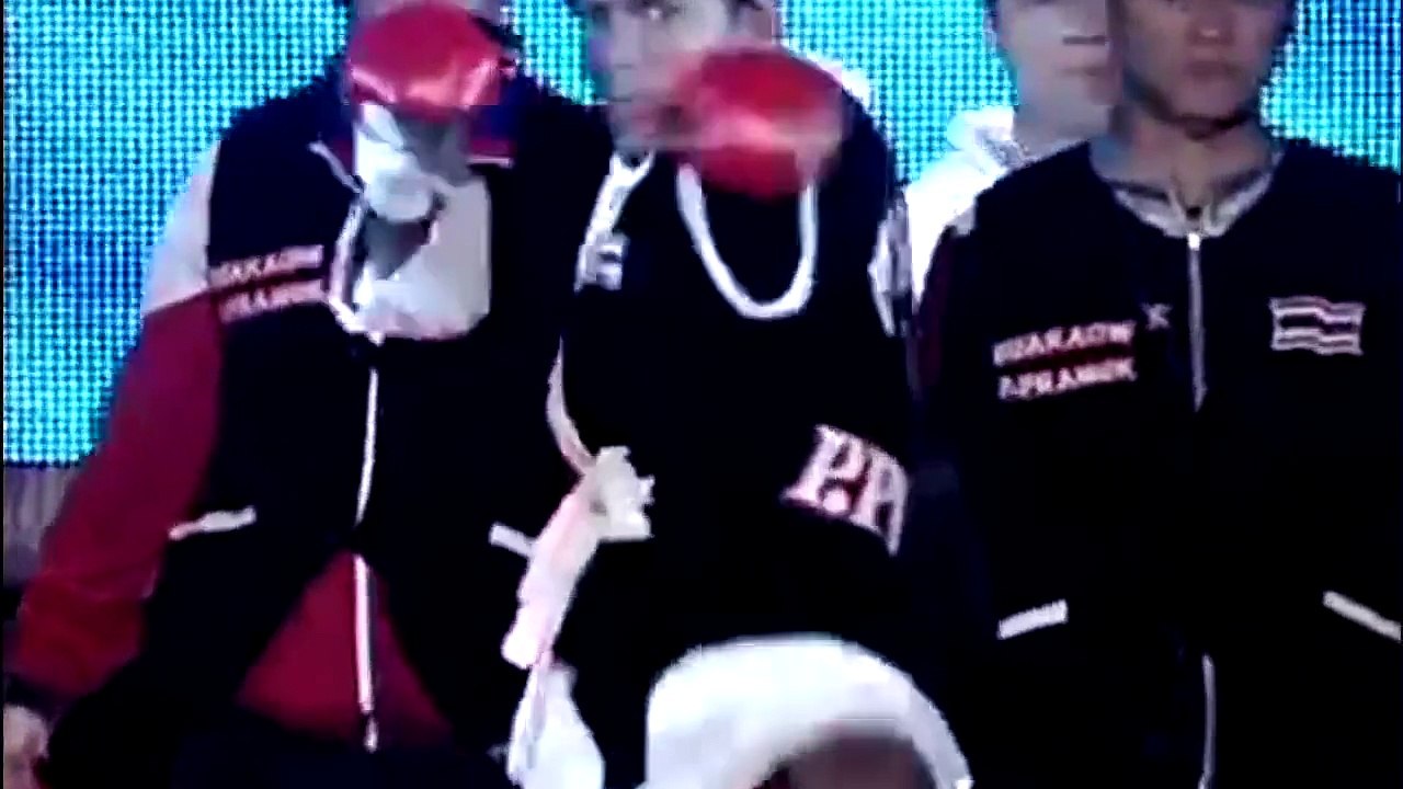 Buakaw - AMAZING Fighter (Highlights 2014 HD)