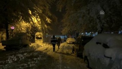 Yoğun Kar Yağışı Nedeniyle Ahırda Çökme Yaşandı