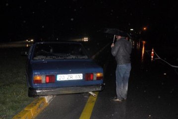 Kaza Yaptı, Yardım İsterken Otomobil Çarpınca Öldü