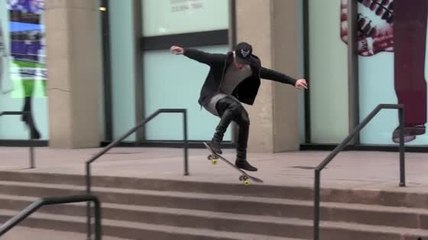 Justin Bieber fait du skate à Times Square
