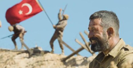 Cem Yılmaz'ın 'Son Umut'la Yüzü Güldü