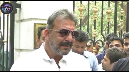 Sanjay Dutt flaunts 8 PACK ABS after coming out of JAIL