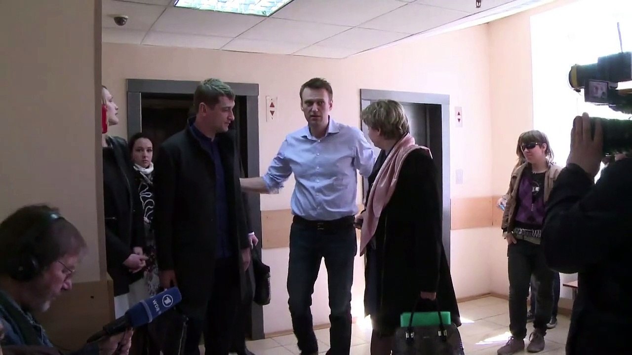 Haftstrafe auf Bewährung für Kreml-Kritiker Nawalny