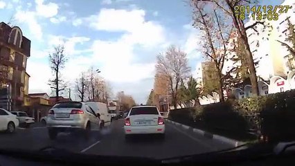 Compilation d'accident de voiture n°157 + bonus / Car crash compilation #157