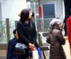 İstasyondaki yolculara "bando" sürprizi