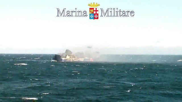 Corfù (Grecia) - Traghetto in fiamme ''Norman Atlantic'' -14- (29.12.14)