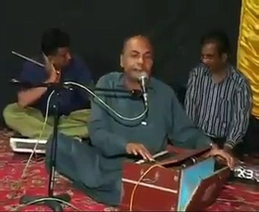 ہوائی فائرنگ نے اس نازک گلوکار کو بہت پریشان کیا ویڈیو دیکھیں