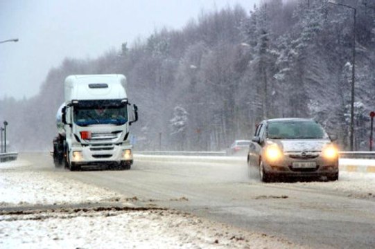 Kar Bolu Dağı'nda Ulaşımı Etkiliyor