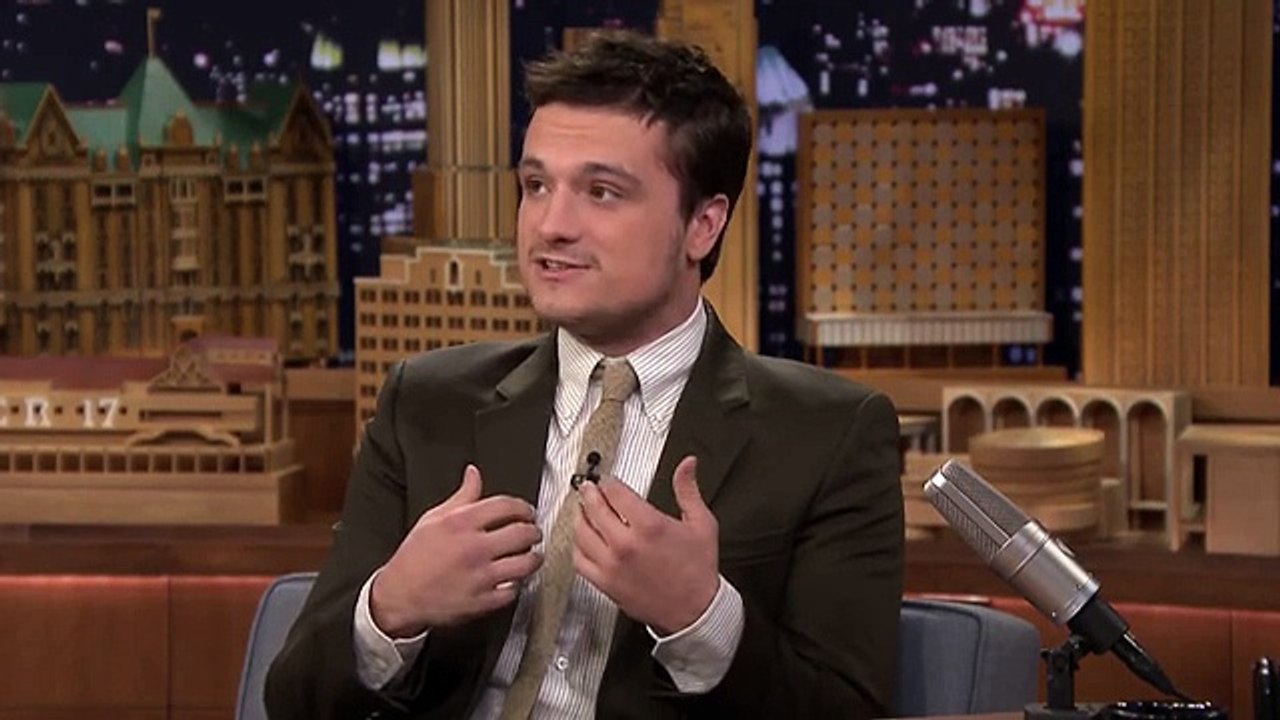 Josh Hutcherson Answers Fans' Twitter Questions