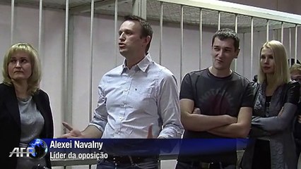 Opositor russo evita prisão, mas seu irmão é condenado