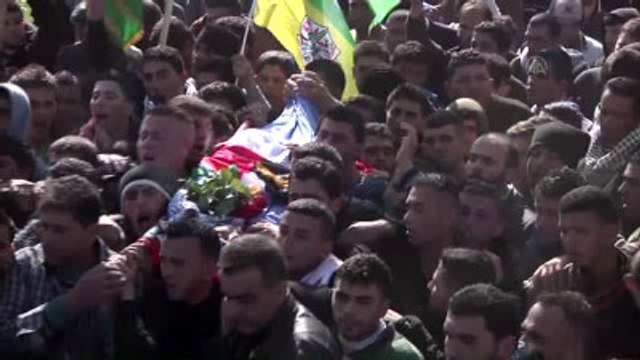Batı Şeria'da Öldürülen Filistinlinin Cenaze Töreni Düzenlendi