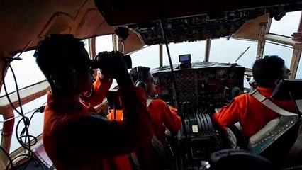 AirAsia QZ 8501 tayara samunder  se mil gaya