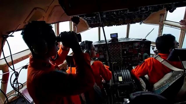 AirAsia QZ 8501 tayara samunder se mil gaya
