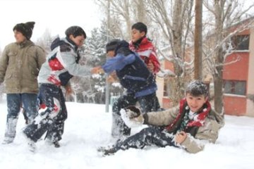 Eskişehir'de Okullar Kar Nedeniyle 2 Gün Tatil Edildi