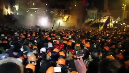 Сход на Манежной площади Москвы