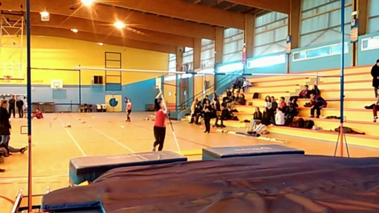 saut à la perche St Mitre part 1