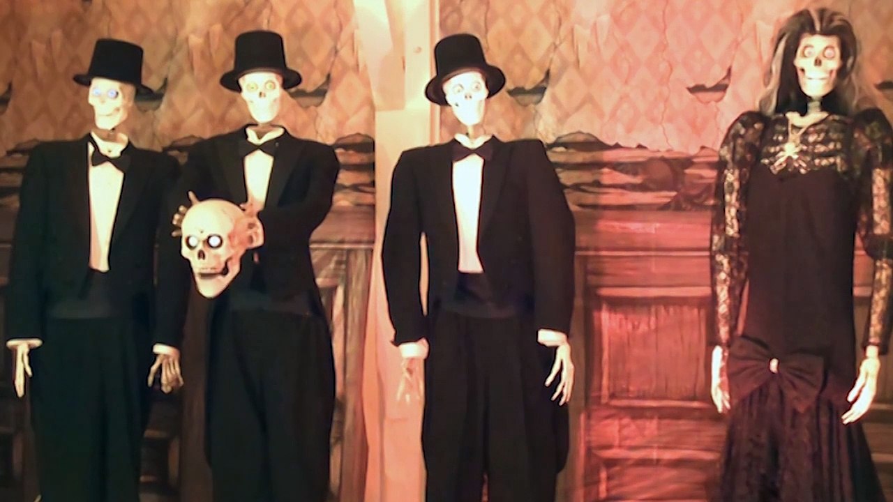 Sindy Skinless sings - Scream Scream Scream