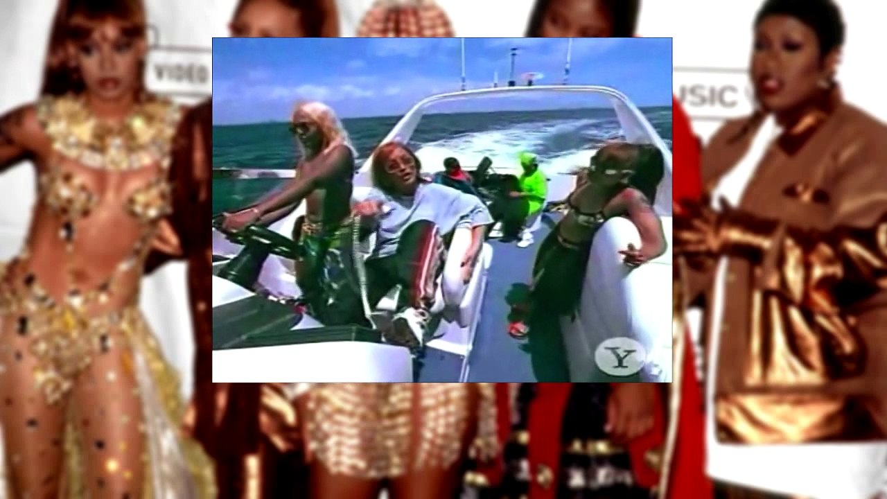 Lil' Kim feat. Left Eye, Da Brat, Missy Elliott & Angie Martinez – Ladies Night [Legendado]
