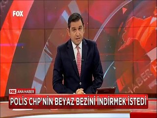 Polis 3 gündür CHP'nin Projeksiyon gösterisi yaptığı beyaz bezi indirmek istiyor