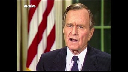 George Bush pai deixa o hospital