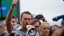 Kremlin Critic Breaks House Arrest To Join Moscow Protest