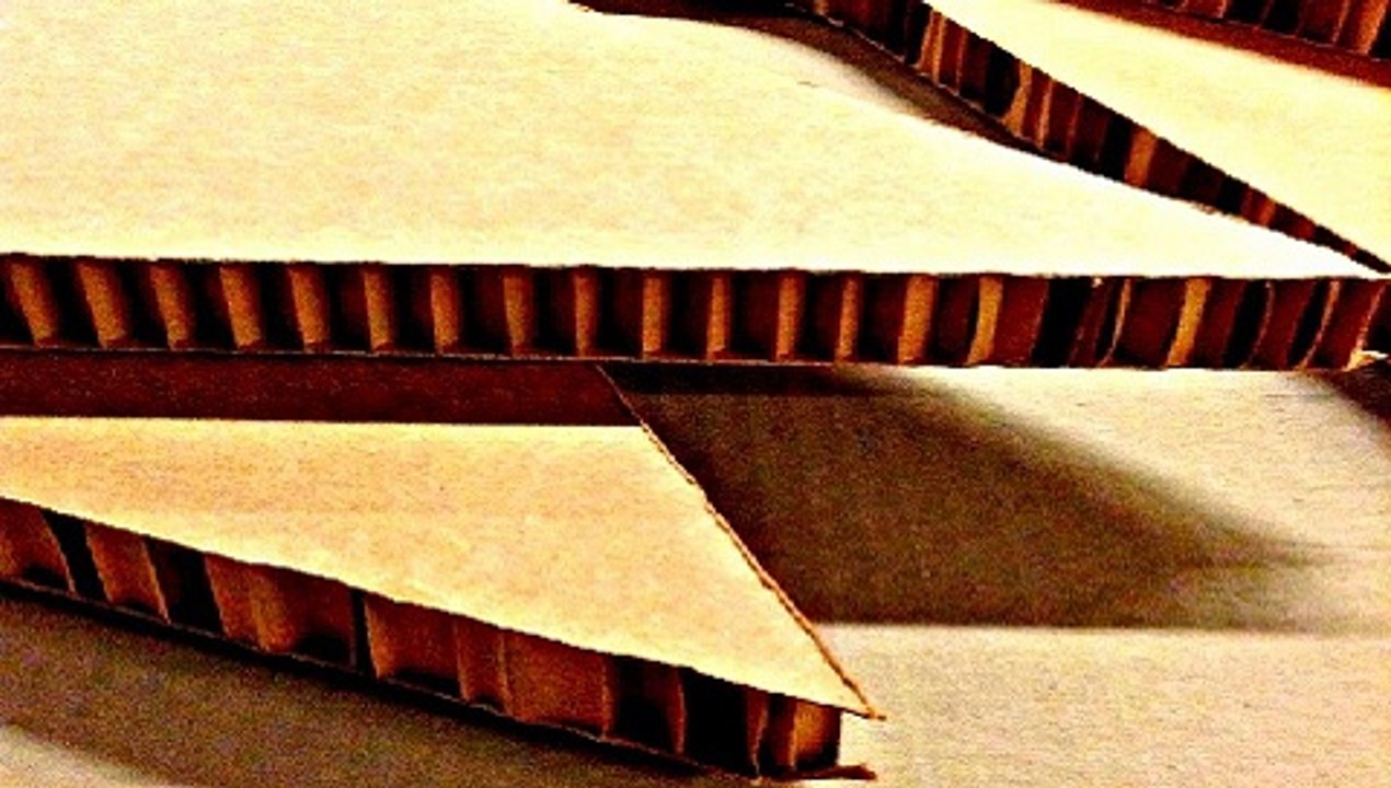 honeycomb cardboard panels for packaging