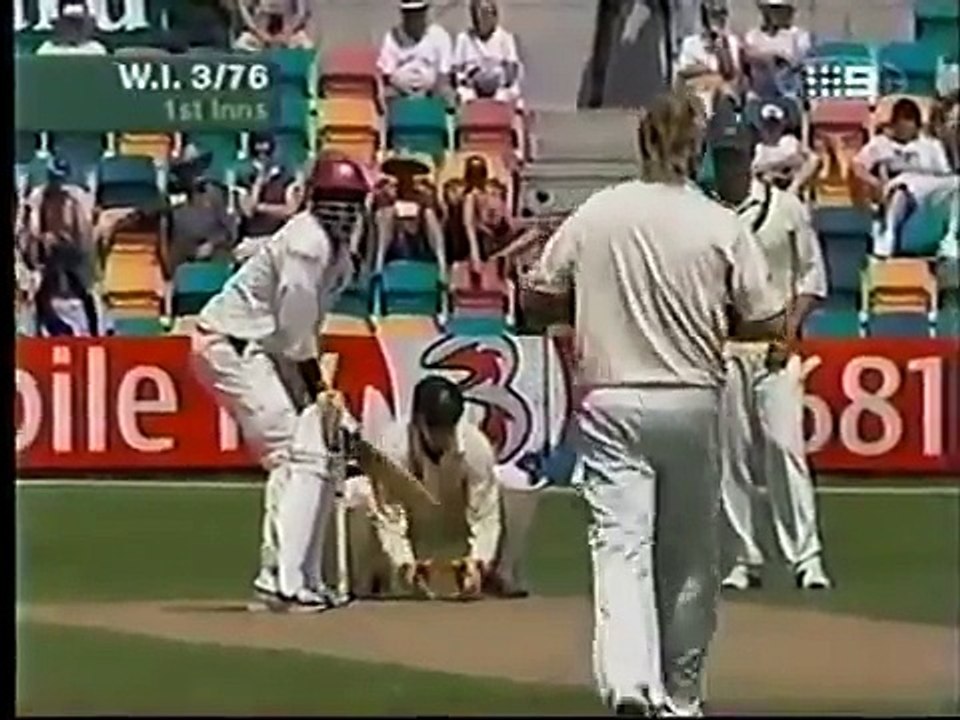 Chris Gayle One handed 6 runs off Shane Warne, 2nd Test 2005