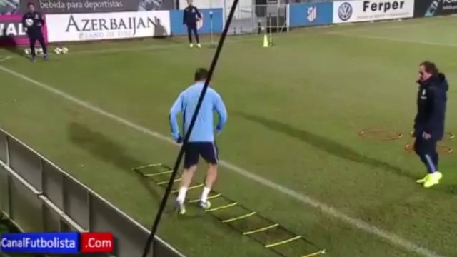 Atlético : Torres déjà maladroit pour son premier entraînement !