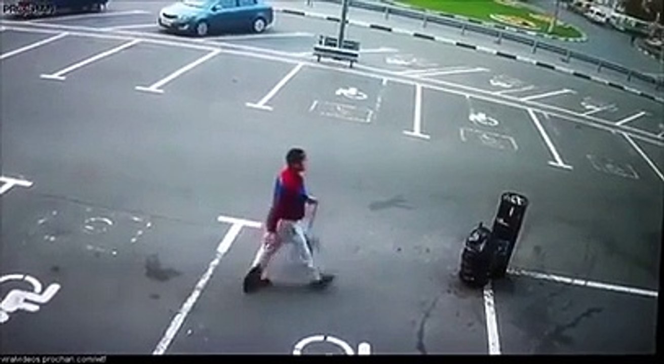 Lancer de poubelle