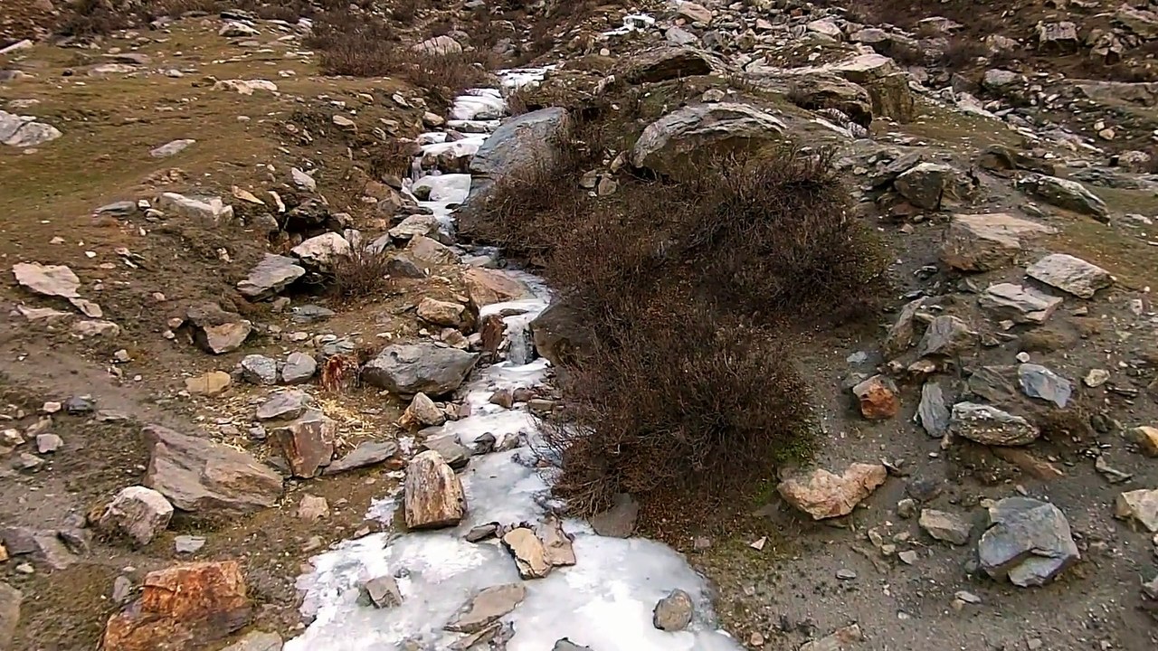 frozen waterfall naran