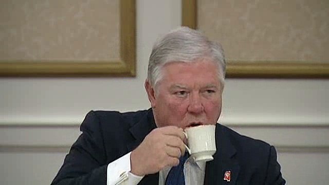 Haley Barbour Rejects Florida Pastor's Koran-Burning Plan
