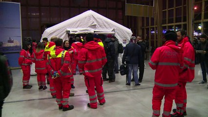 الرحلة المضنية لنحو 700 مهاجر على سفينة شحن في الادرياتيكي